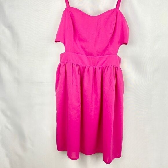 Forever 21 Barbiecore Side Cutout Strap Dress. - Picture 3 of 9